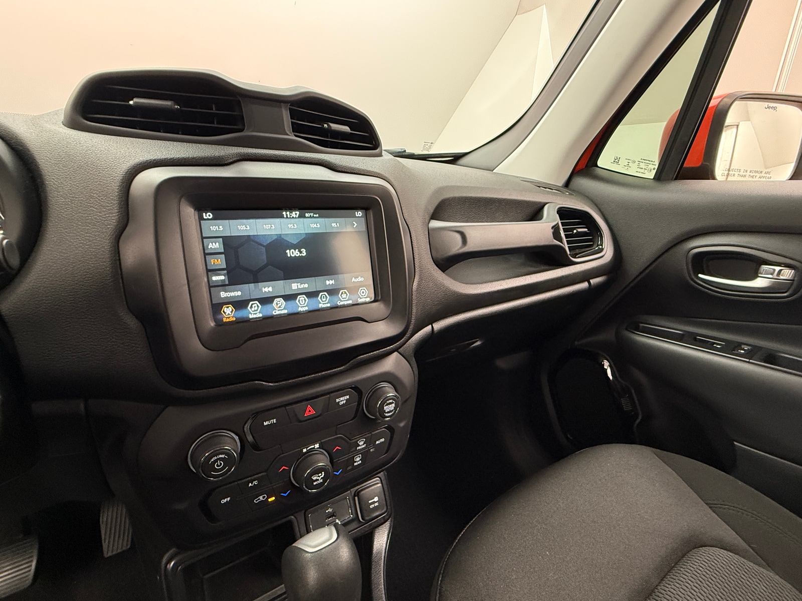 Thumbnail: 2018 Jeep Renegade - 4