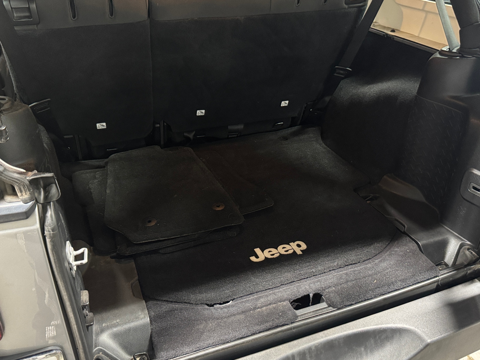 Thumbnail: 2017 Jeep Wrangler - 6