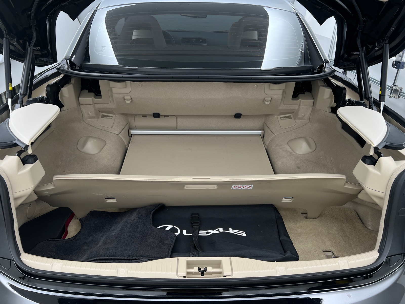 Thumbnail: 2010 Lexus IS - 6