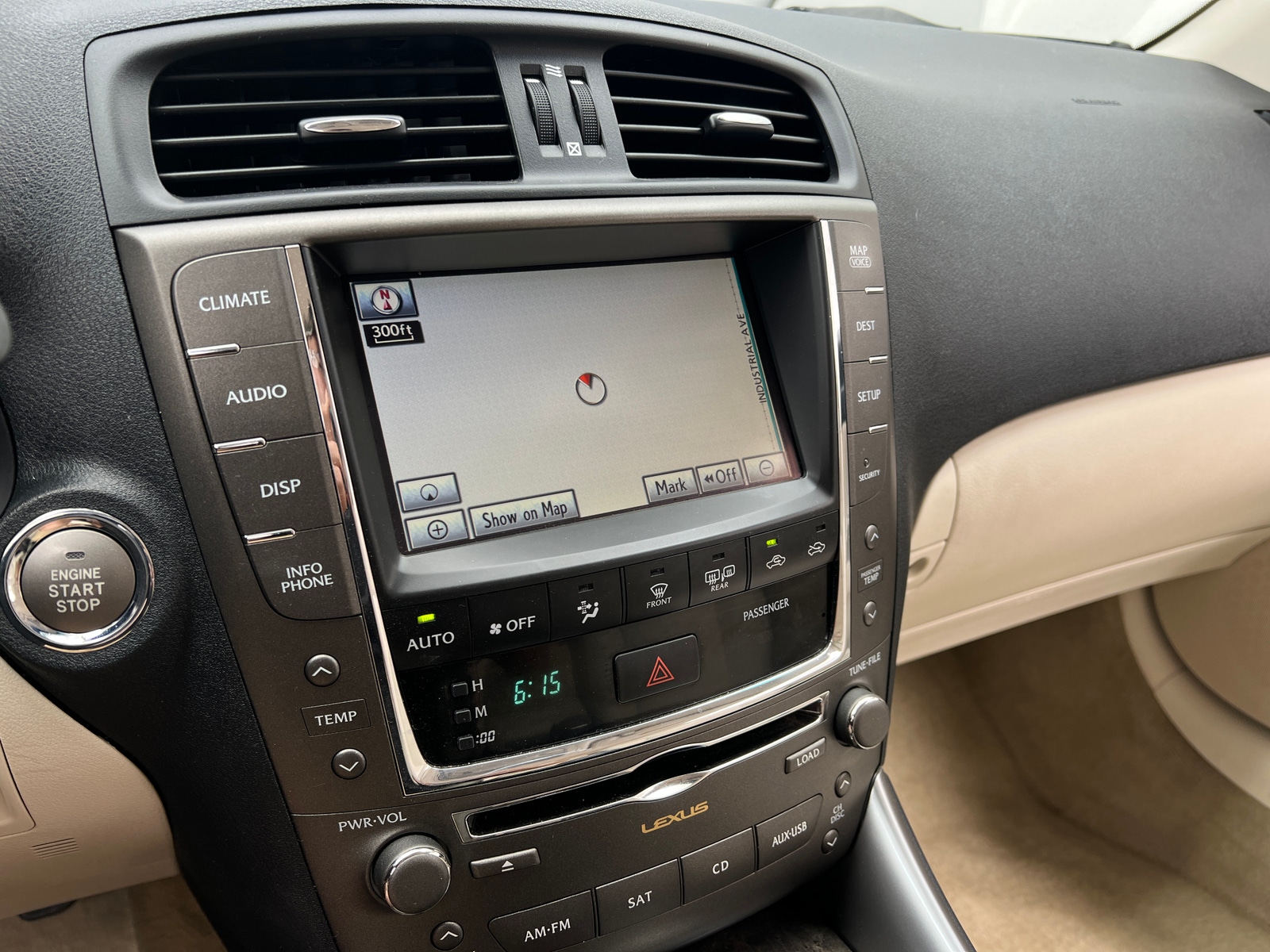 Thumbnail: 2010 Lexus IS - 3