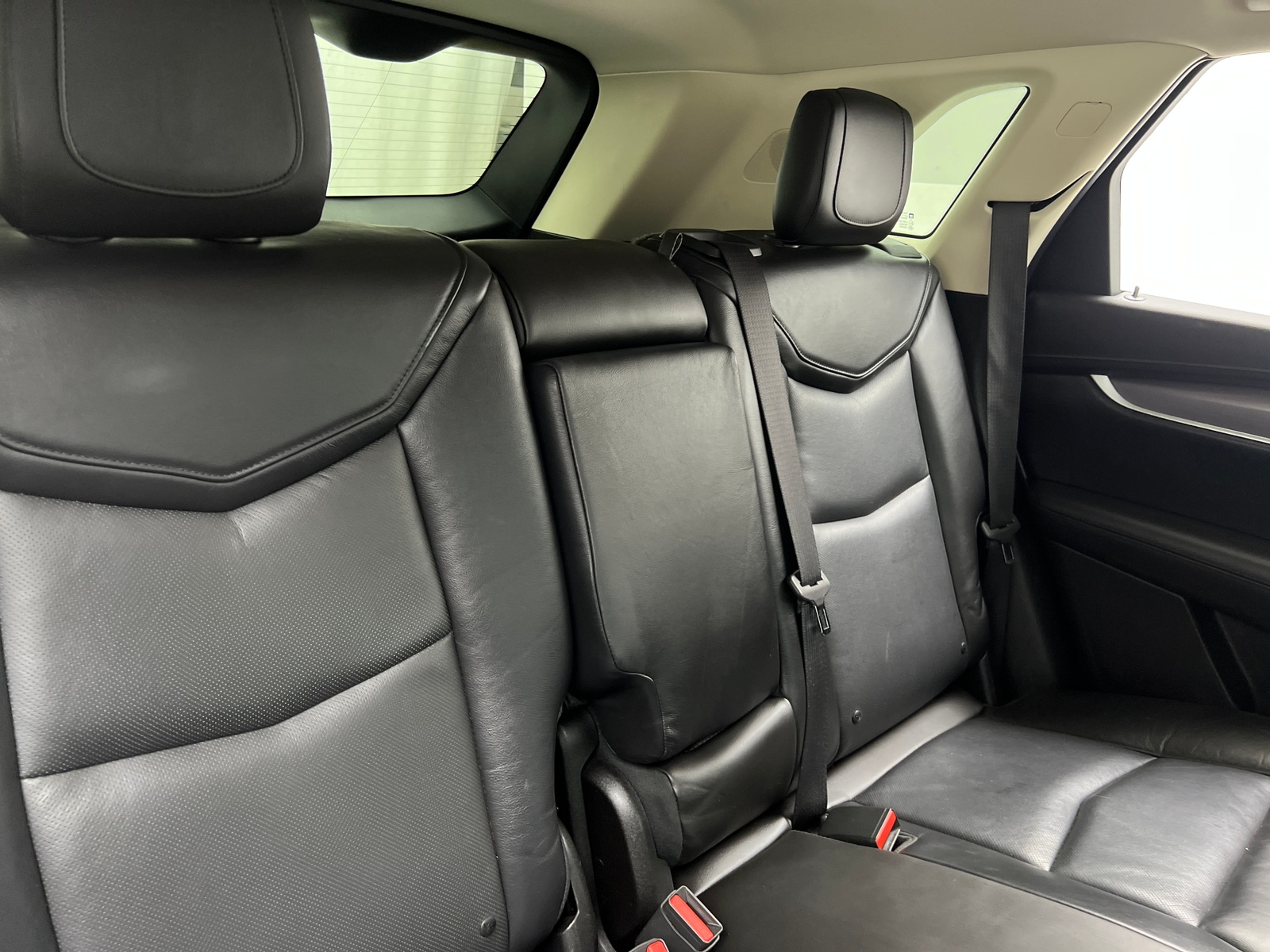 Thumbnail: 2017 Cadillac XT5 - 5