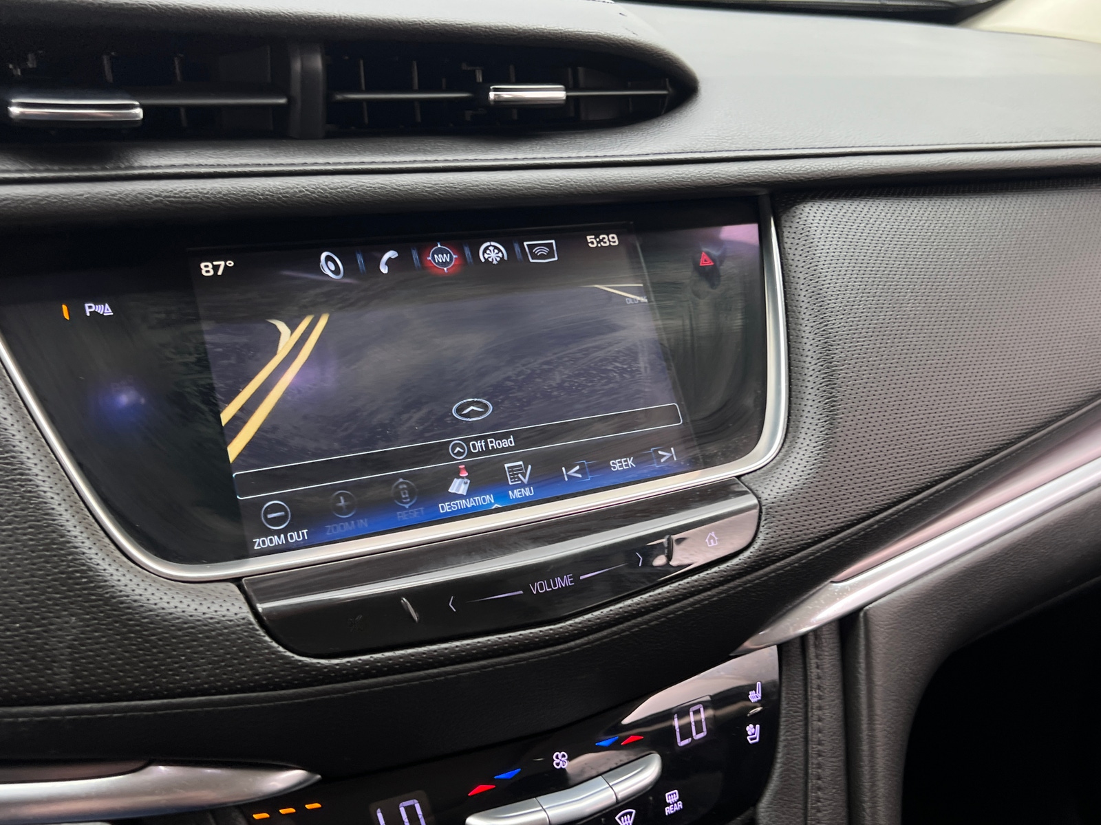 Thumbnail: 2017 Cadillac XT5 - 3