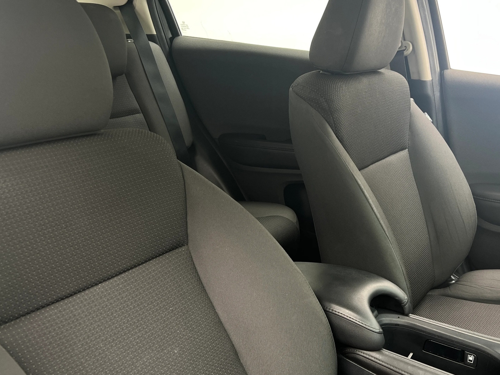 Thumbnail: 2019 Honda HR-V - 2
