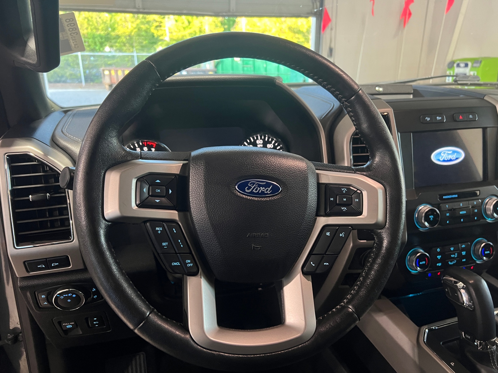 Thumbnail: 2019 Ford Econoline - 4
