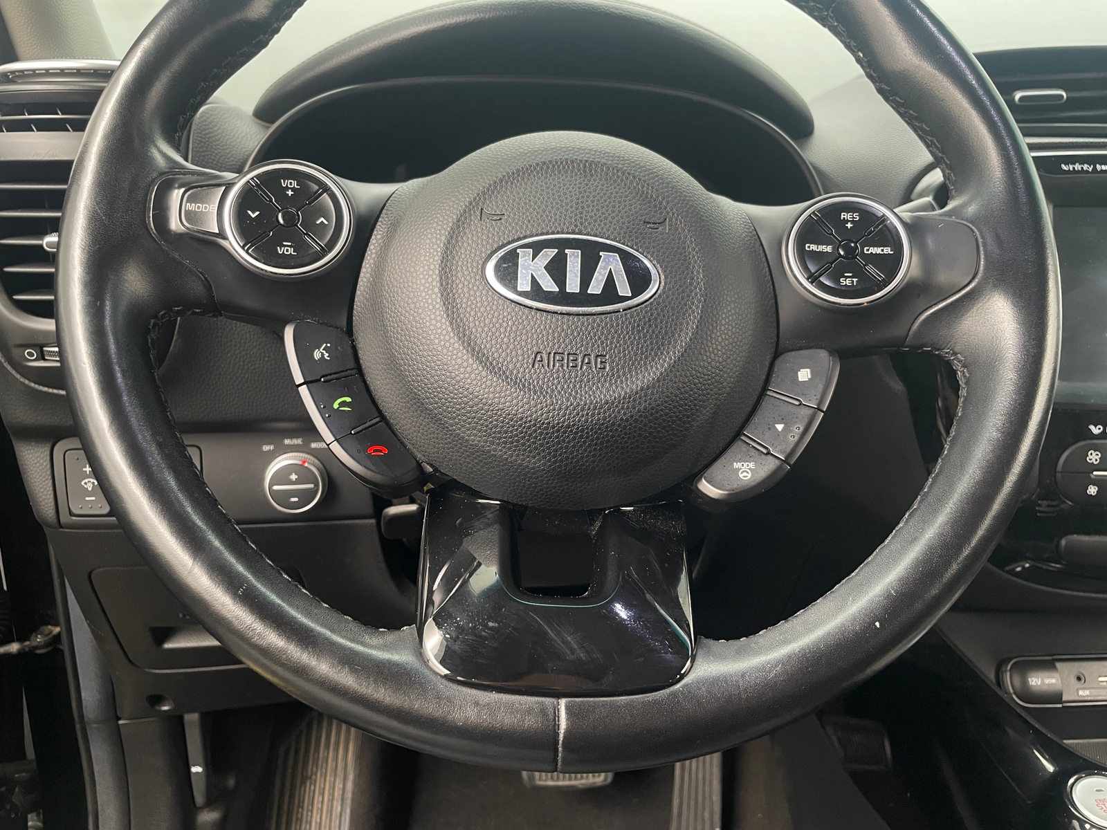 Thumbnail: 2016 Kia Soul - 5