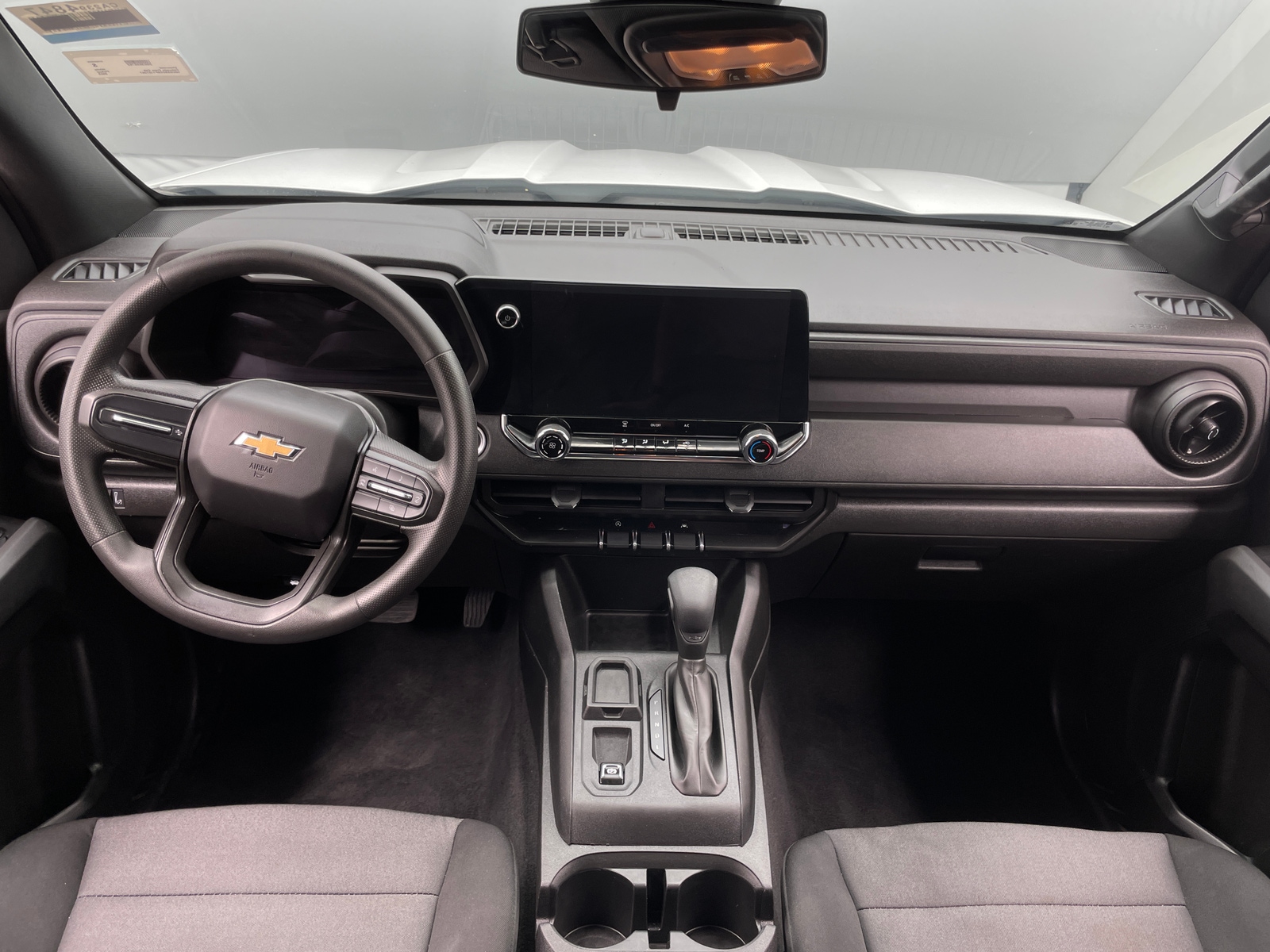 Thumbnail: 2023 Chevrolet Colorado - 3