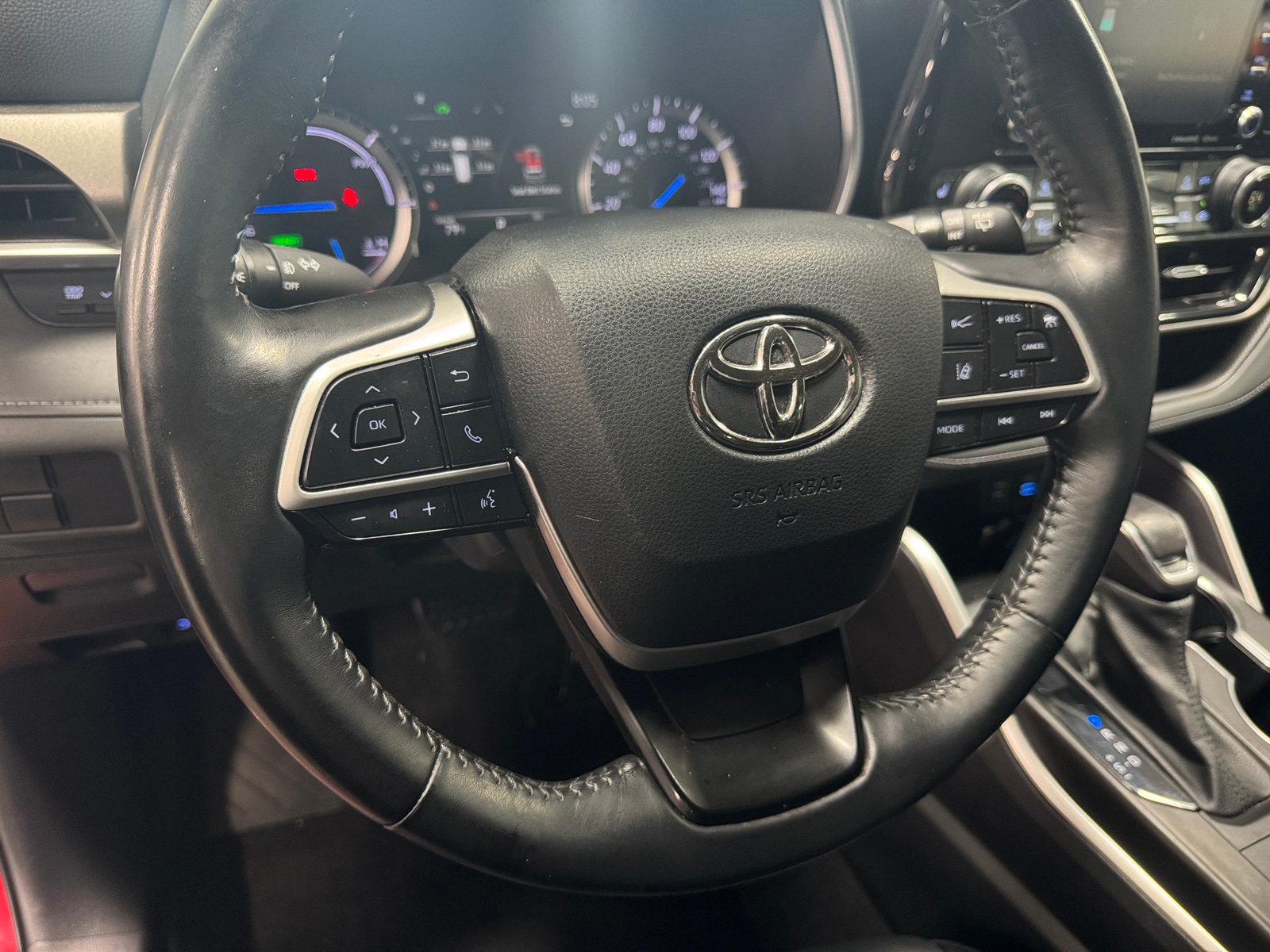 Thumbnail: 2022 Toyota Highlander - 4
