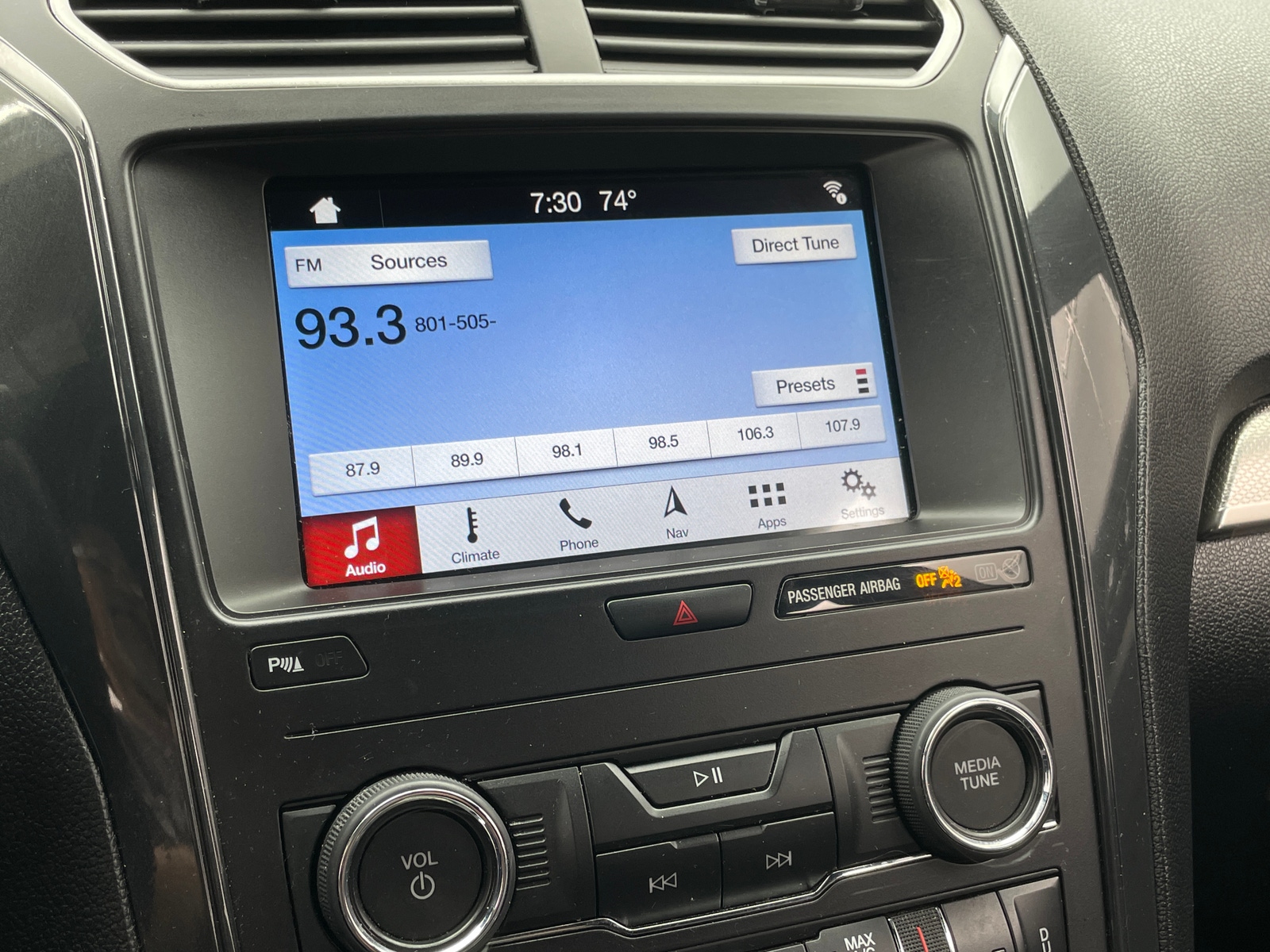 Thumbnail: 2019 Ford Explorer - 4
