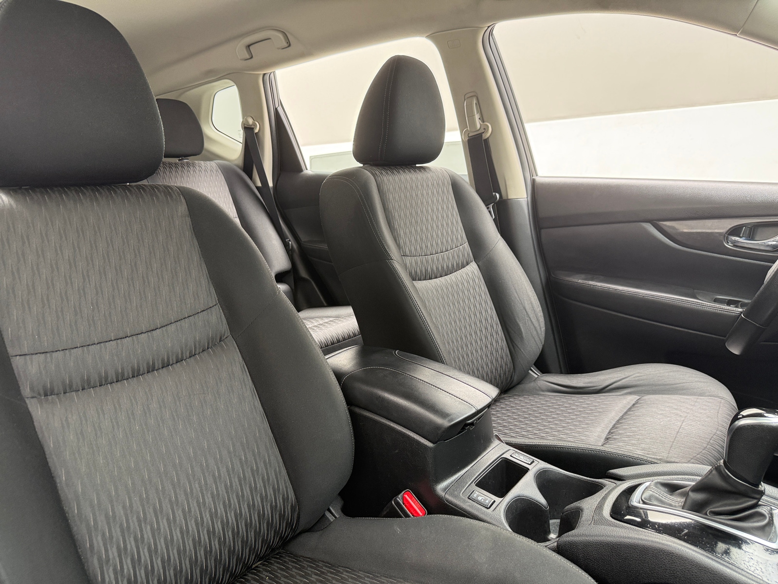 Thumbnail: 2019 Nissan Rogue - 2