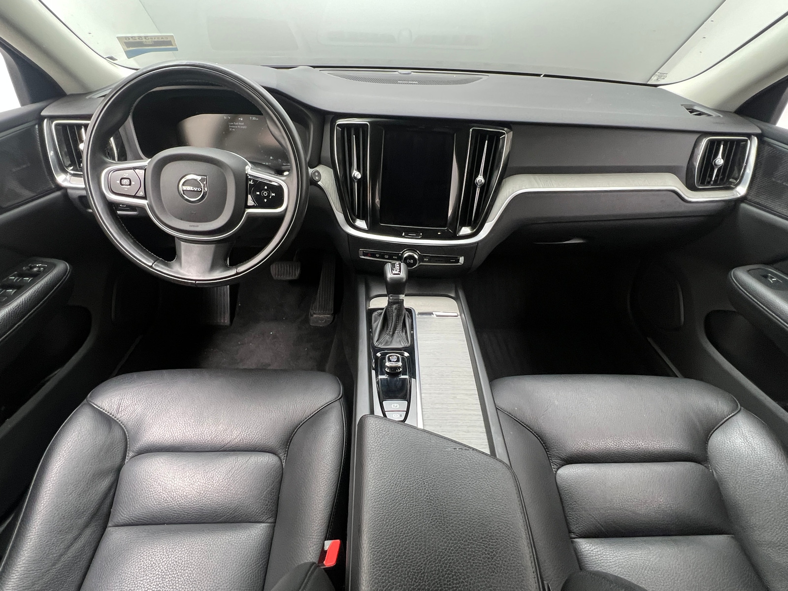 Thumbnail: 2022 Volvo V60 - 3