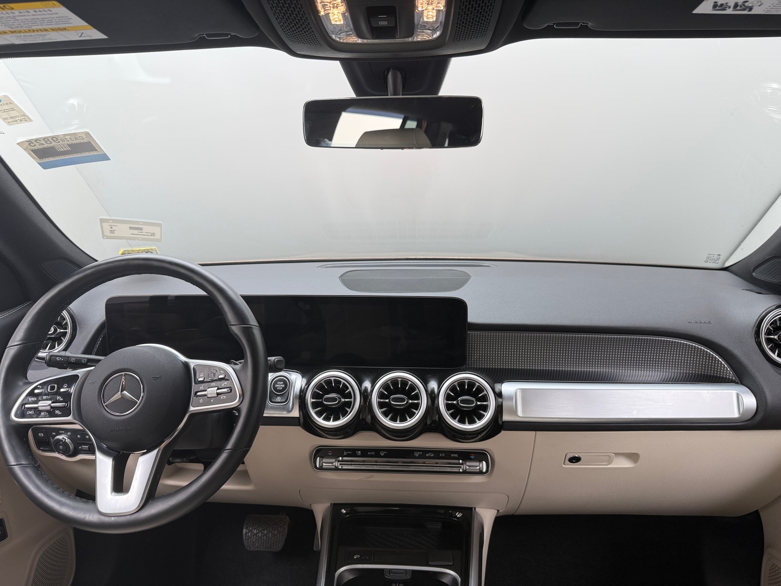 Thumbnail: 2023 Mercedes-Benz GLB - 2