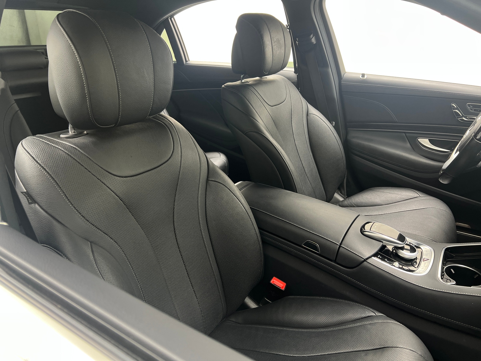Thumbnail: 2020 Mercedes-Benz S-Class - 2