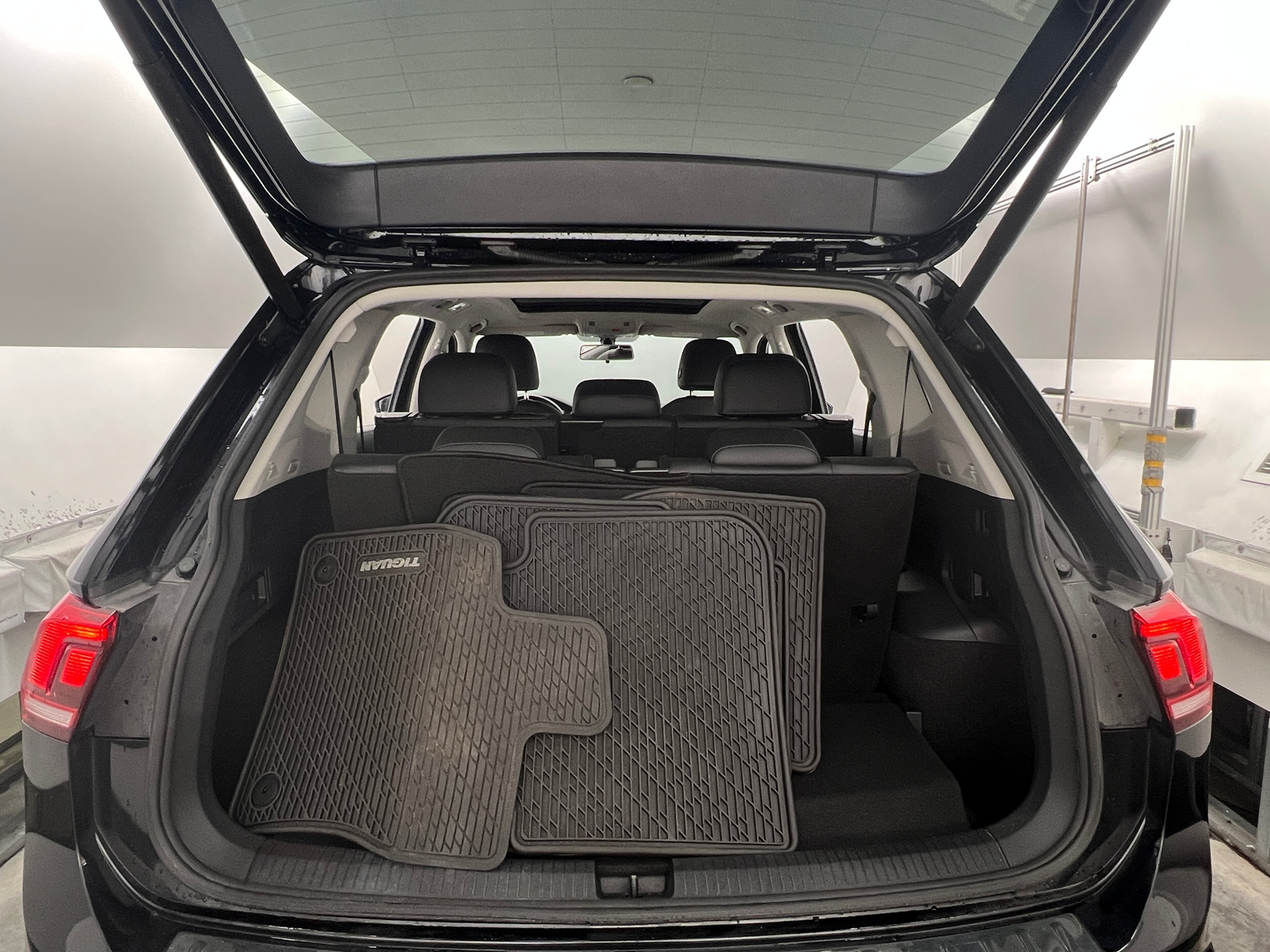Thumbnail: 2019 Volkswagen Tiguan - 6