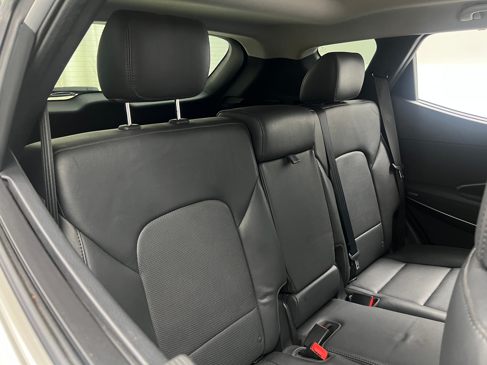 Thumbnail: 2017 Hyundai Santa Fe - 6