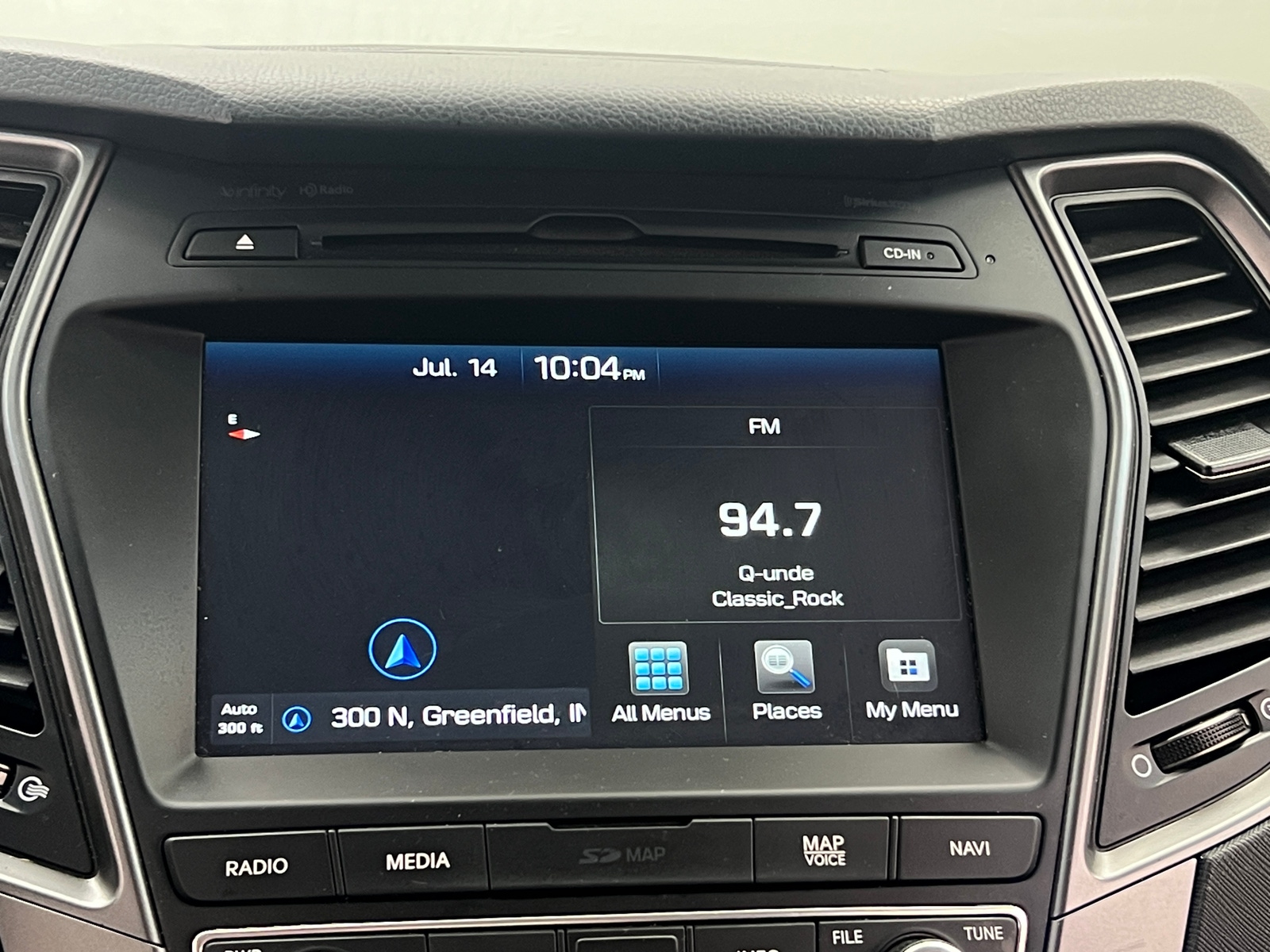 Thumbnail: 2017 Hyundai Santa Fe - 4