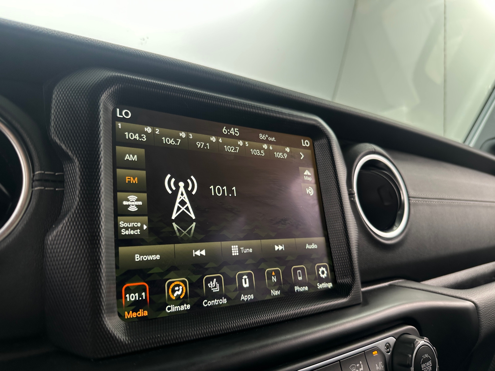 Thumbnail: 2021 Jeep Wrangler - 3