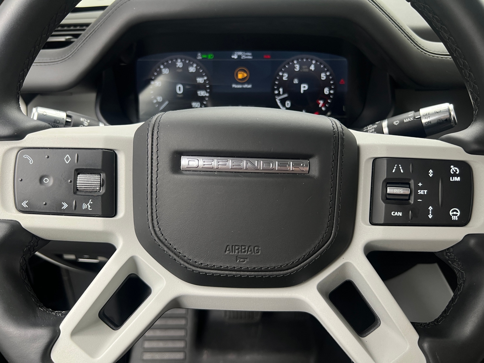 Thumbnail: 2020 Land Rover Defender - 5