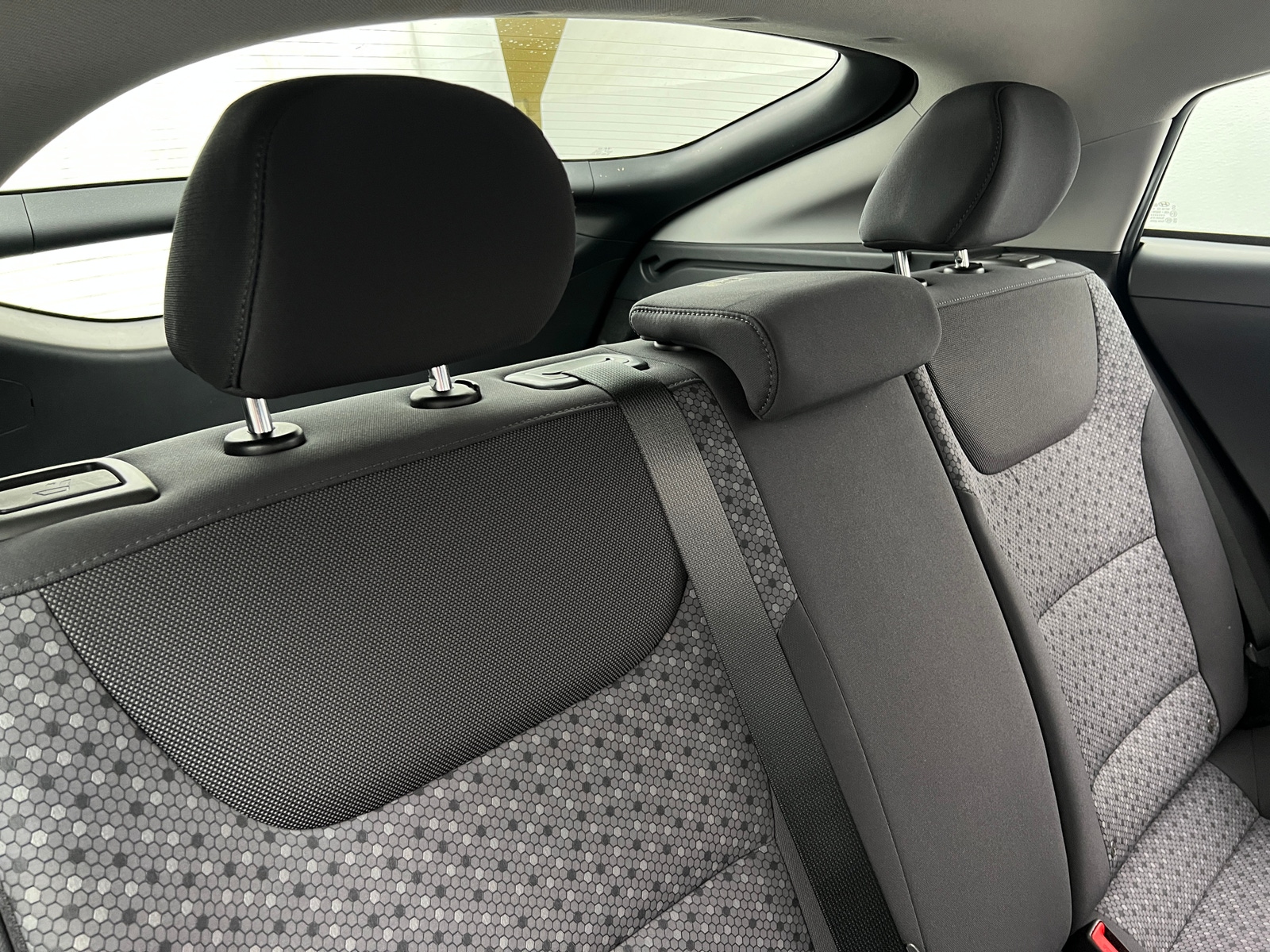 Thumbnail: 2019 Hyundai Ioniq - 6