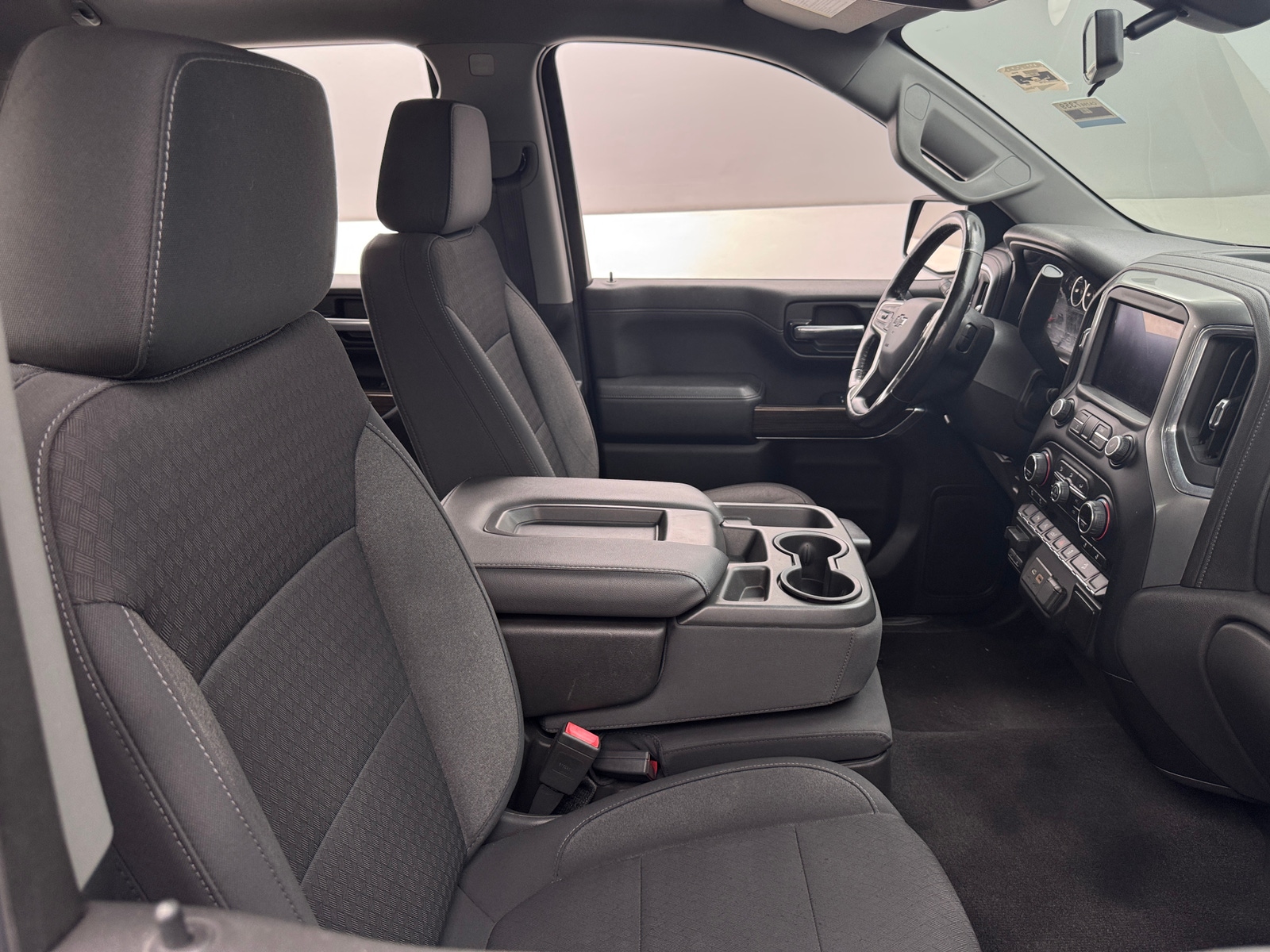 Thumbnail: 2020 Chevrolet Silverado 1500 - 2