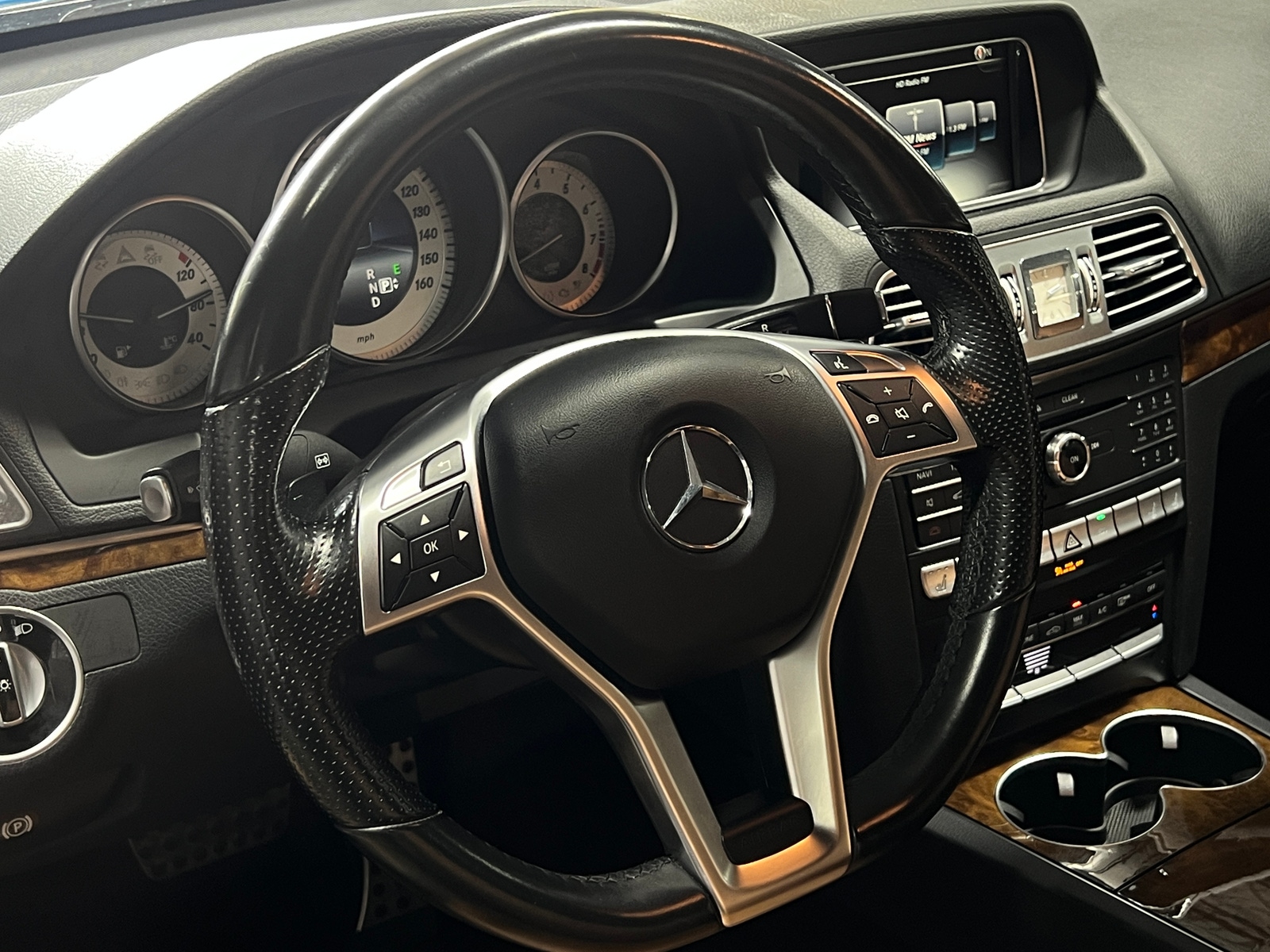 Thumbnail: 2017 Mercedes-Benz E-Class - 3