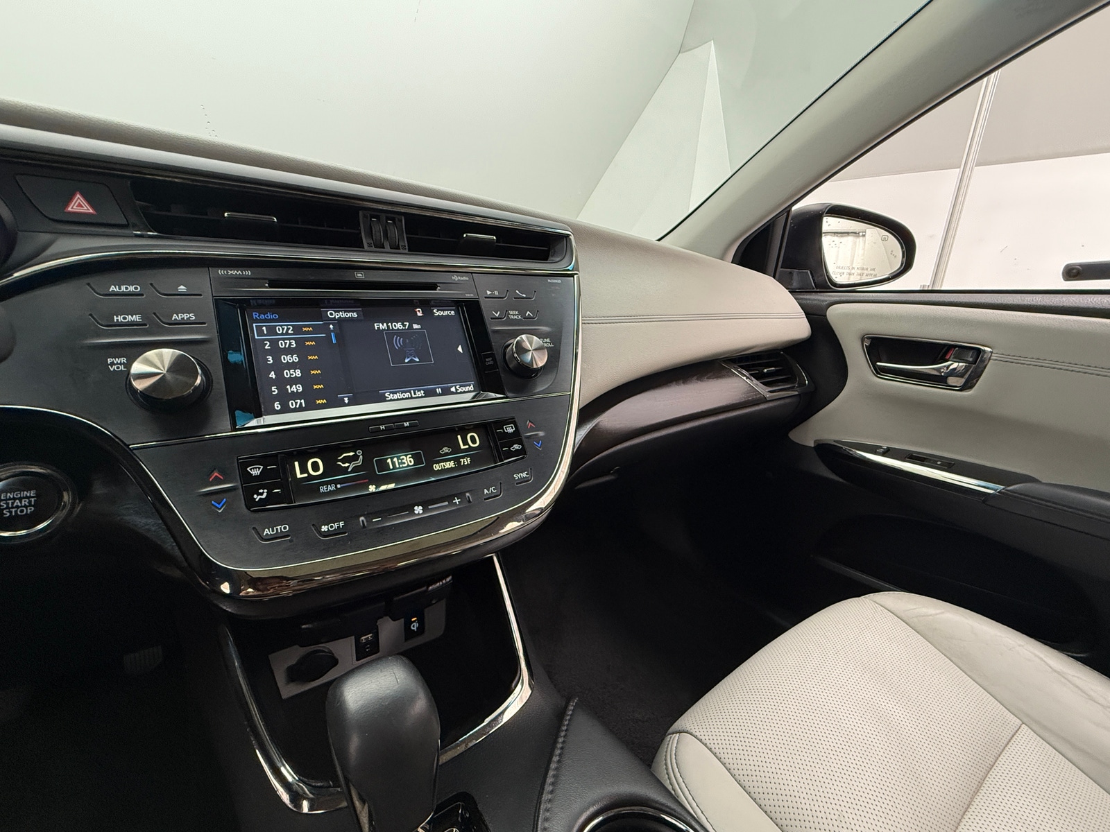 Thumbnail: 2016 Toyota Avalon - 3