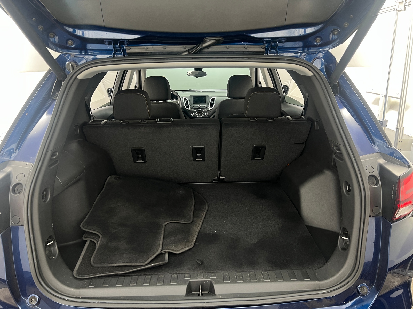 Thumbnail: 2023 Chevrolet Equinox - 7
