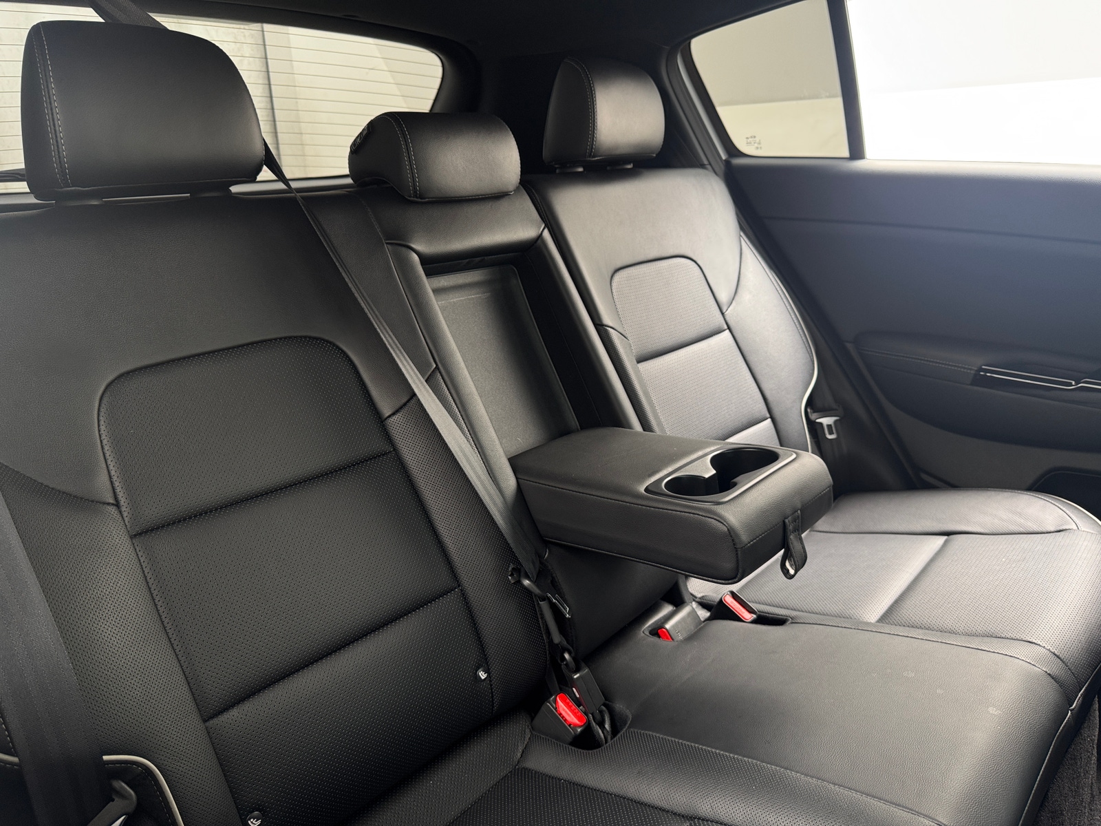 Thumbnail: 2022 Kia Sportage - 5