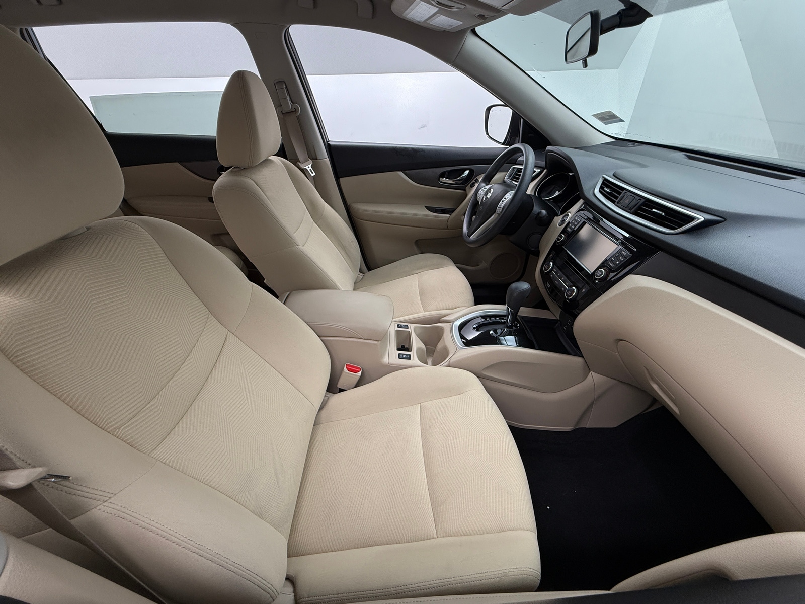 Thumbnail: 2016 Nissan Rogue - 2