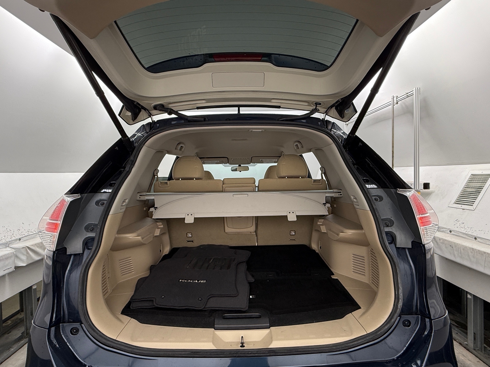 Thumbnail: 2016 Nissan Rogue - 7