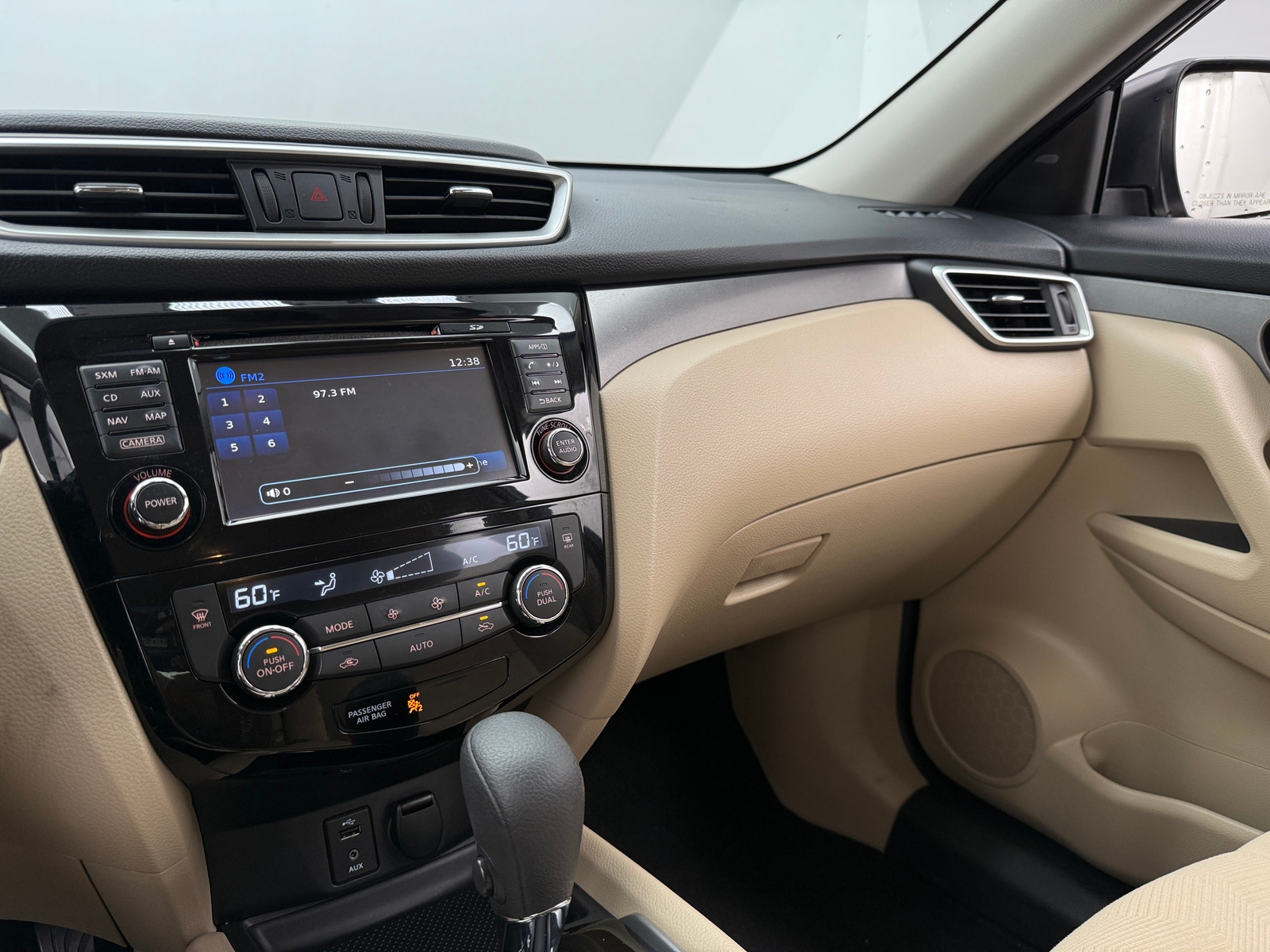 Thumbnail: 2016 Nissan Rogue - 4