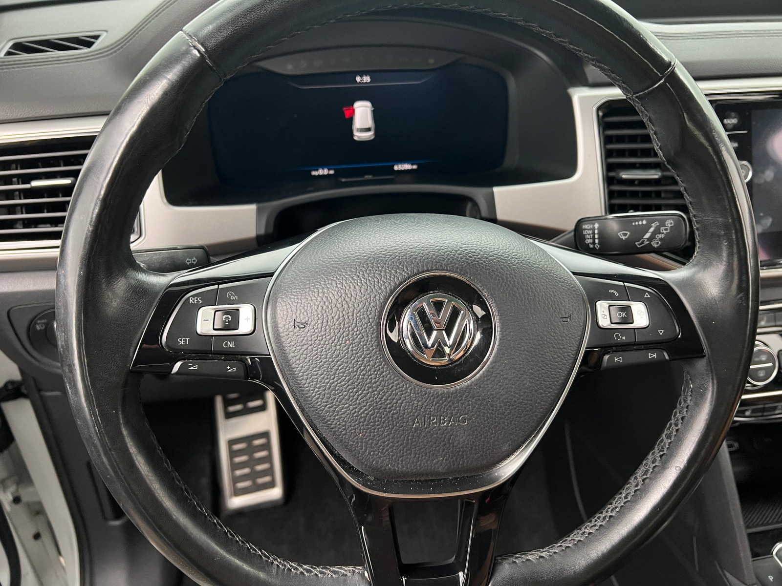 Thumbnail: 2018 Volkswagen Atlas - 4