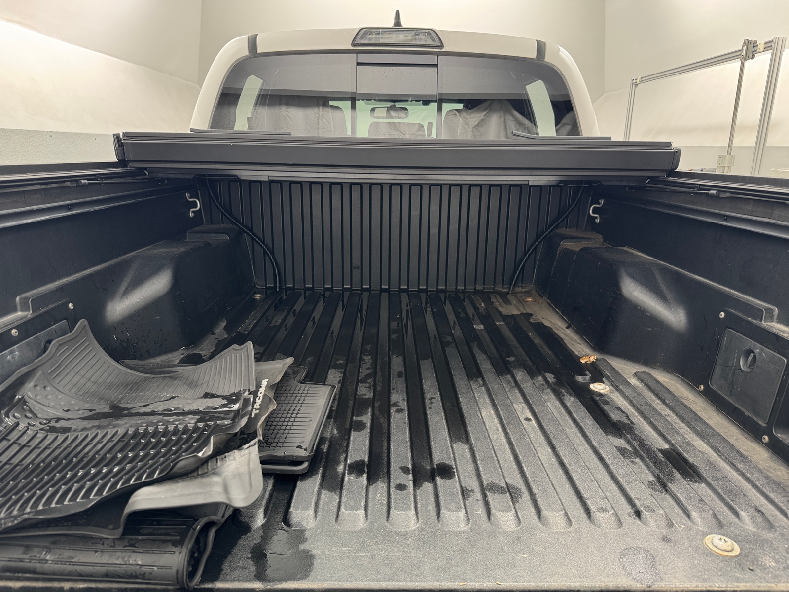 Thumbnail: 2017 Toyota Tacoma - 6