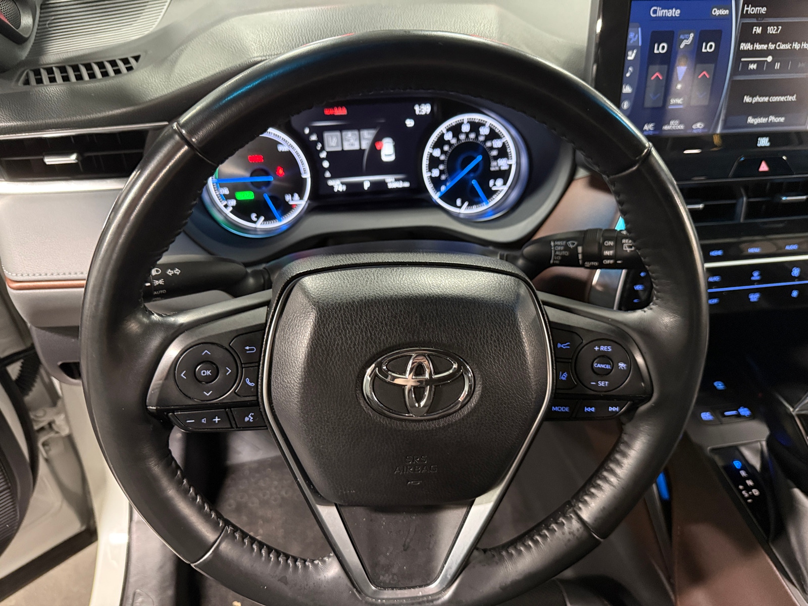 Thumbnail: 2021 Toyota Venza - 4