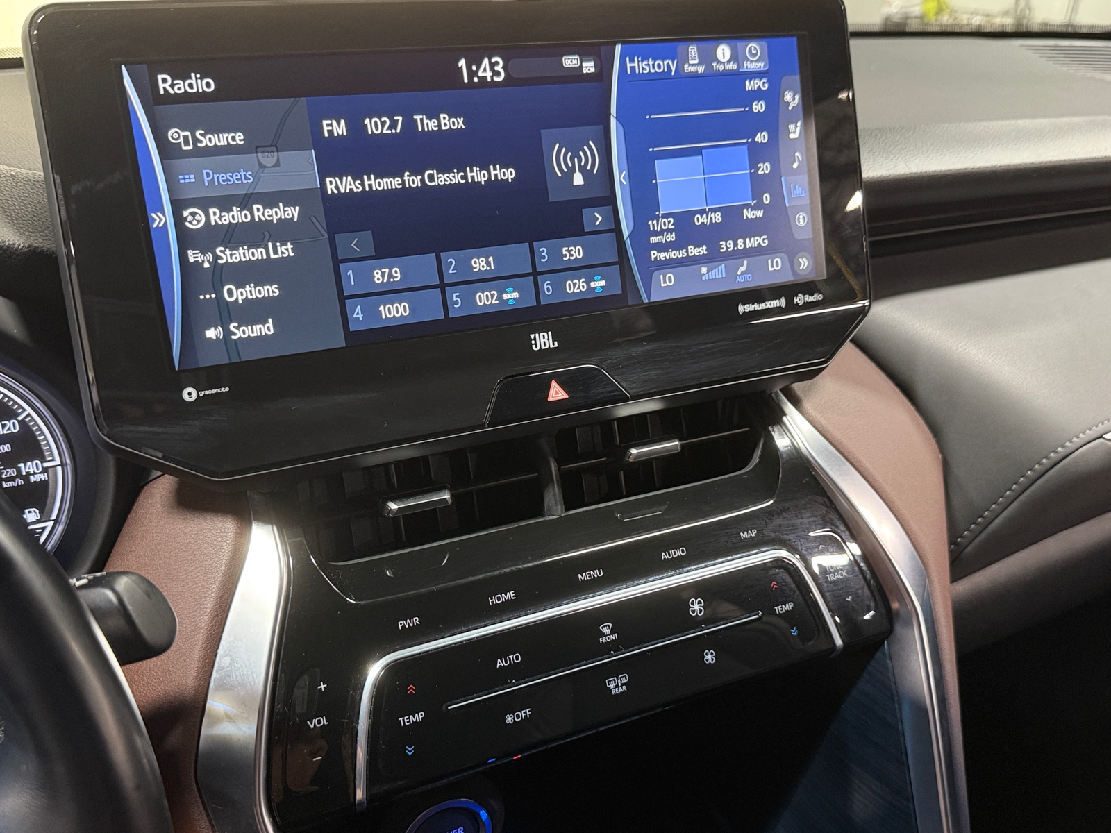 Thumbnail: 2021 Toyota Venza - 3