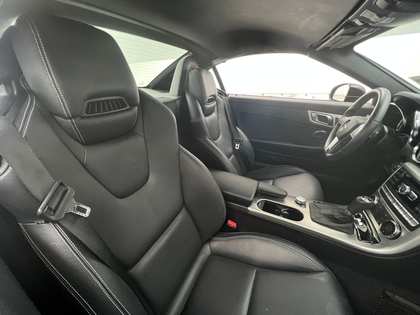 Thumbnail: 2012 Mercedes-Benz SLK - 2