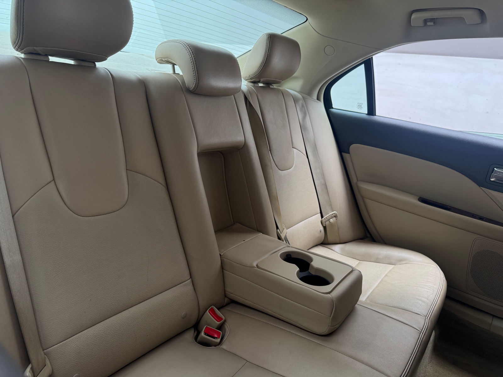 Thumbnail: 2011 Ford Fusion - 4