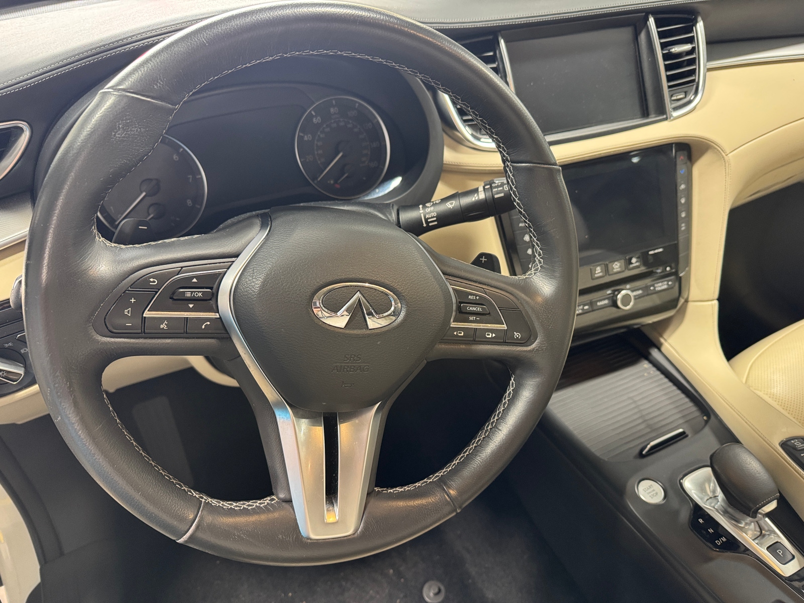 Thumbnail: 2019 INFINITI QX50 - 4