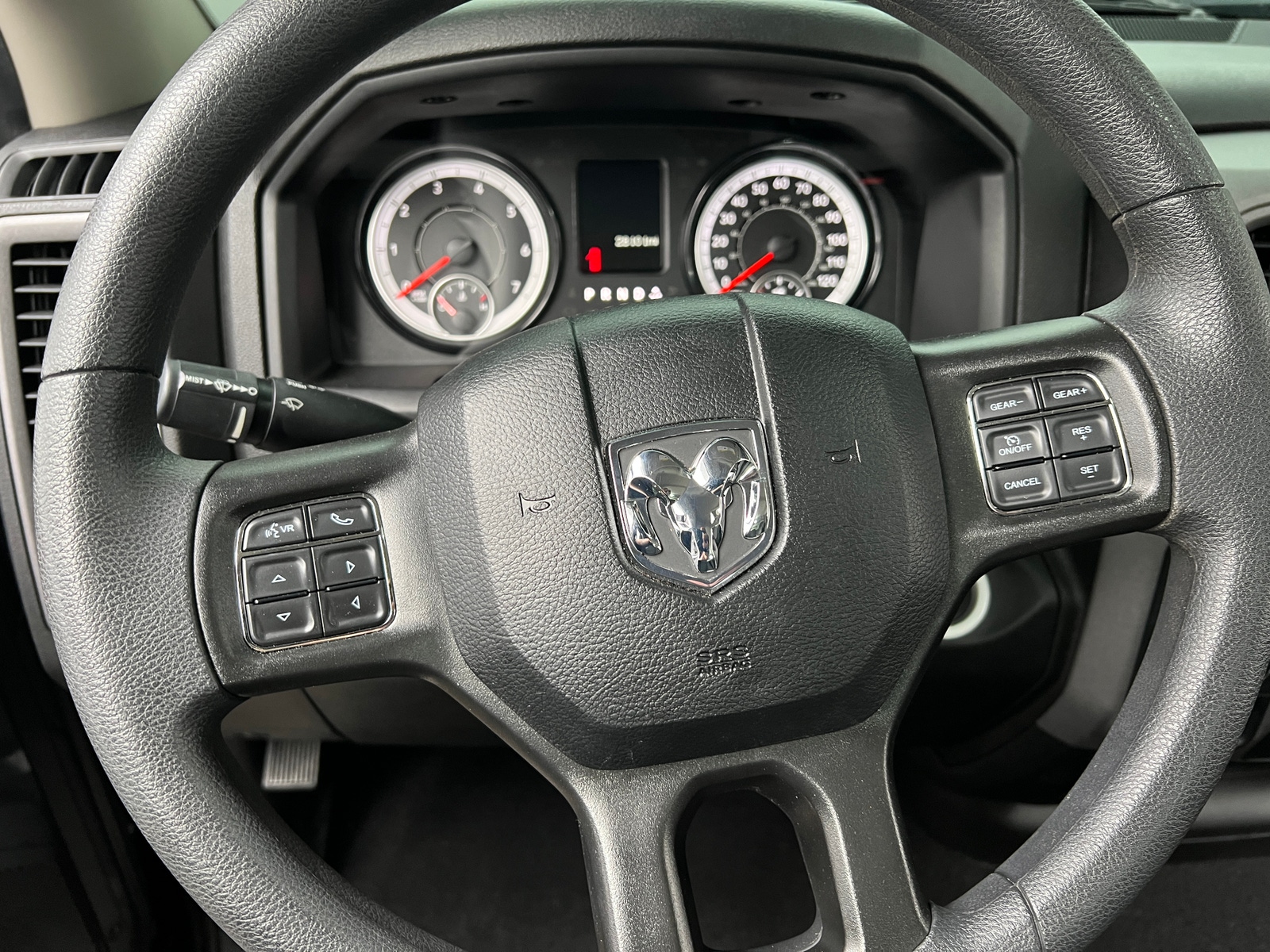 Thumbnail: 2021 RAM 1500 Classic - 4