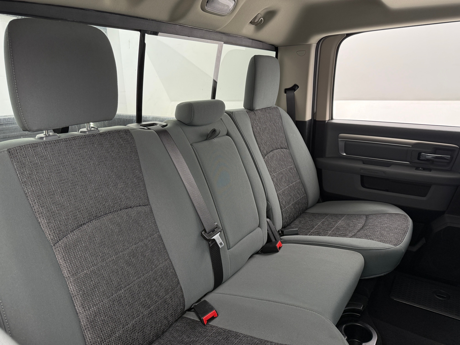 Thumbnail: 2020 RAM 1500 Classic - 6