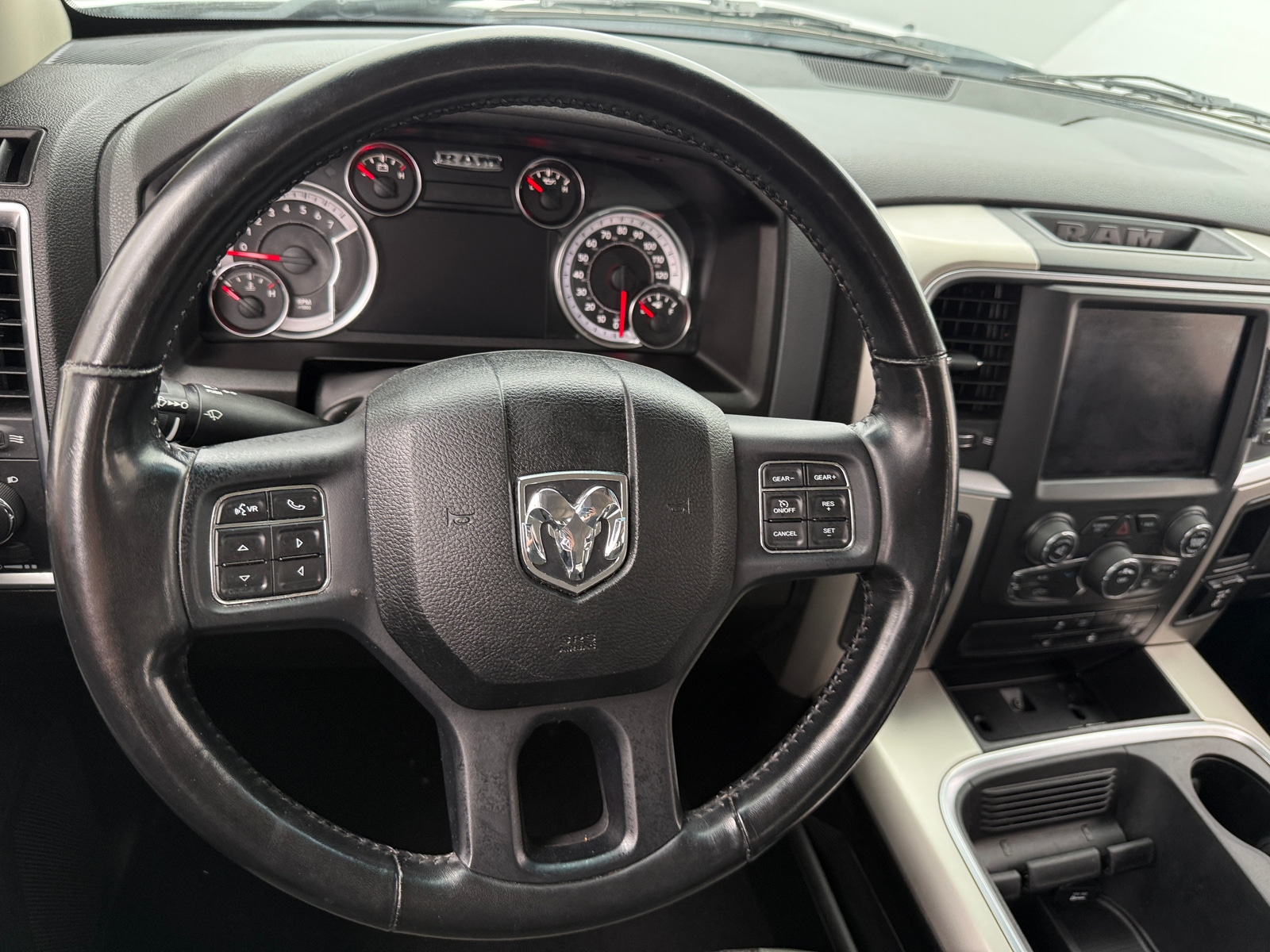 Thumbnail: 2020 RAM 1500 Classic - 5