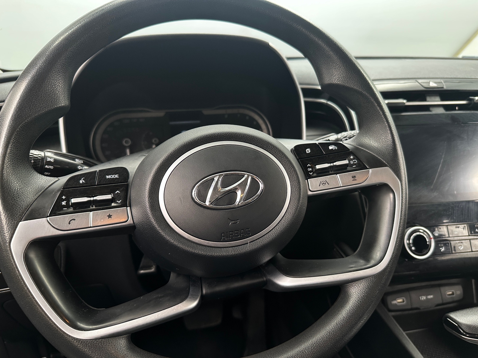 Thumbnail: 2022 Hyundai Tucson - 5