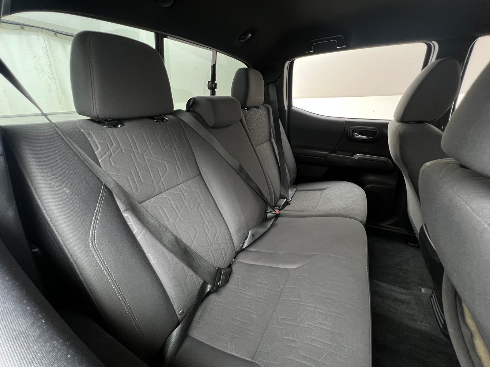 Thumbnail: 2016 Toyota Tacoma - 6