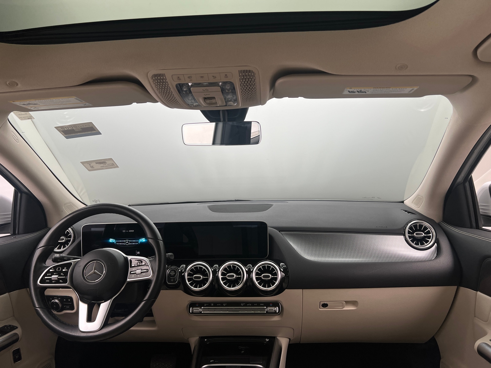 Thumbnail: 2021 Mercedes-Benz GLA - 2