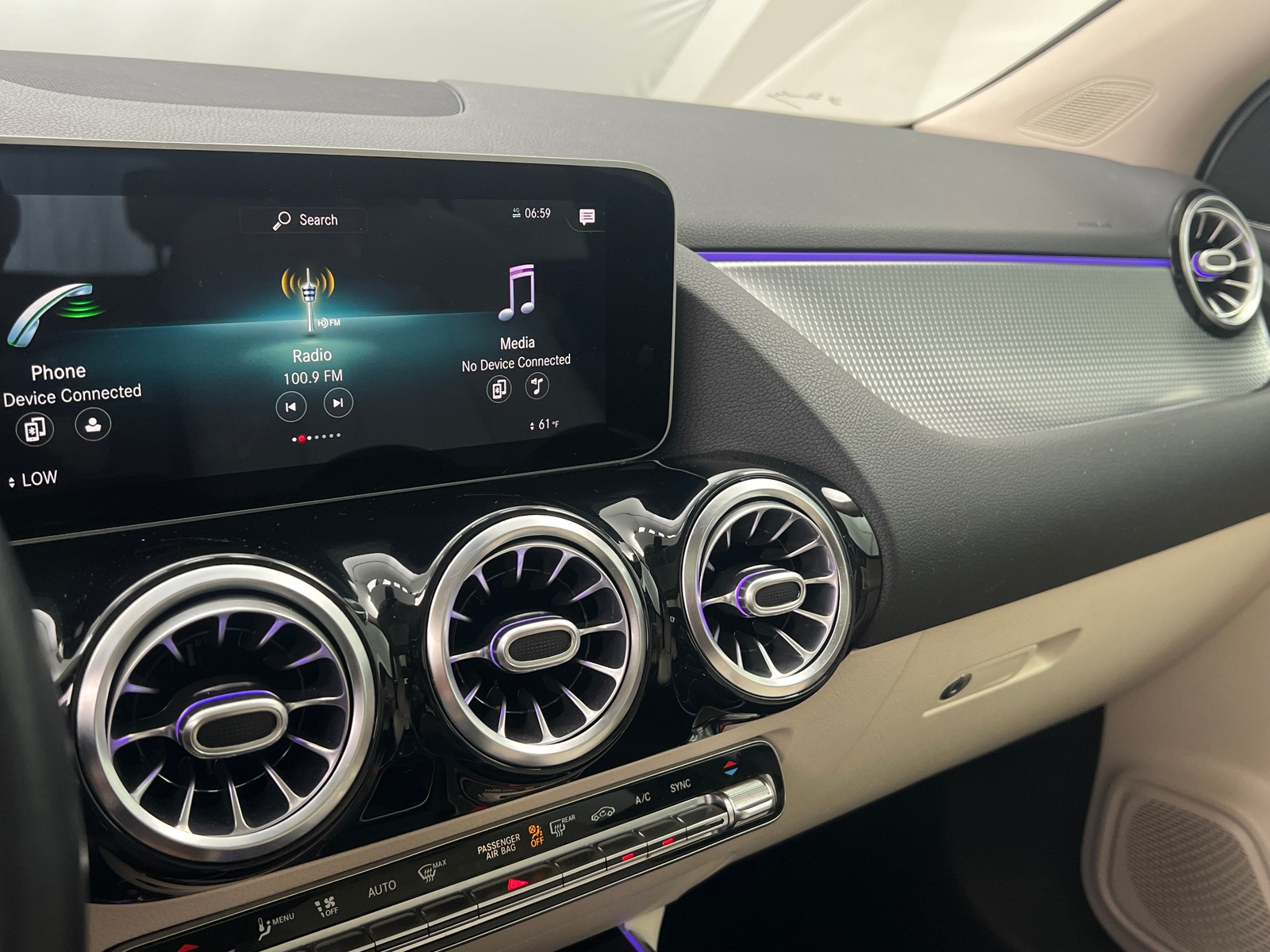 Thumbnail: 2021 Mercedes-Benz GLA - 3