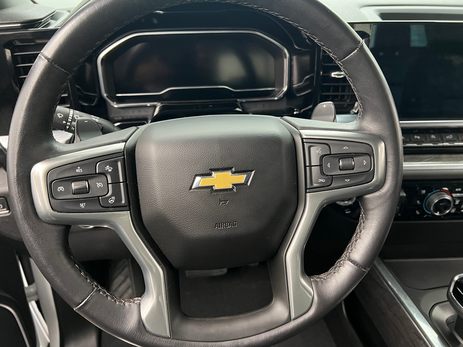 Thumbnail: 2022 Chevrolet Silverado 1500 - 4