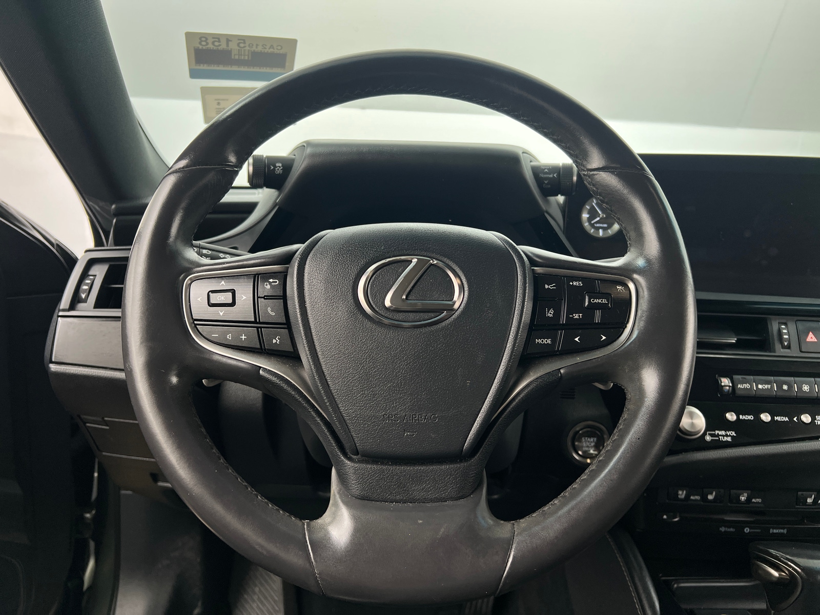 Thumbnail: 2022 Lexus ES - 4