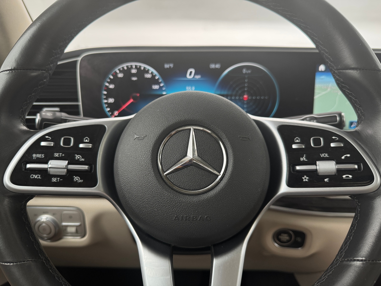 Thumbnail: 2020 Mercedes-Benz GLE - 4