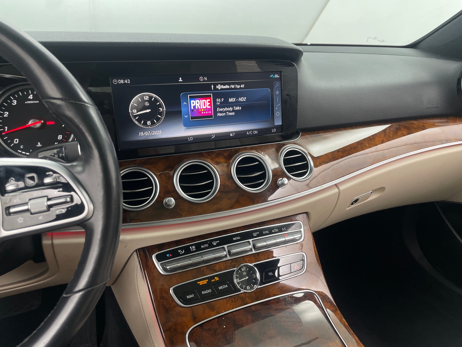 Thumbnail: 2019 Mercedes-Benz E-Class - 3