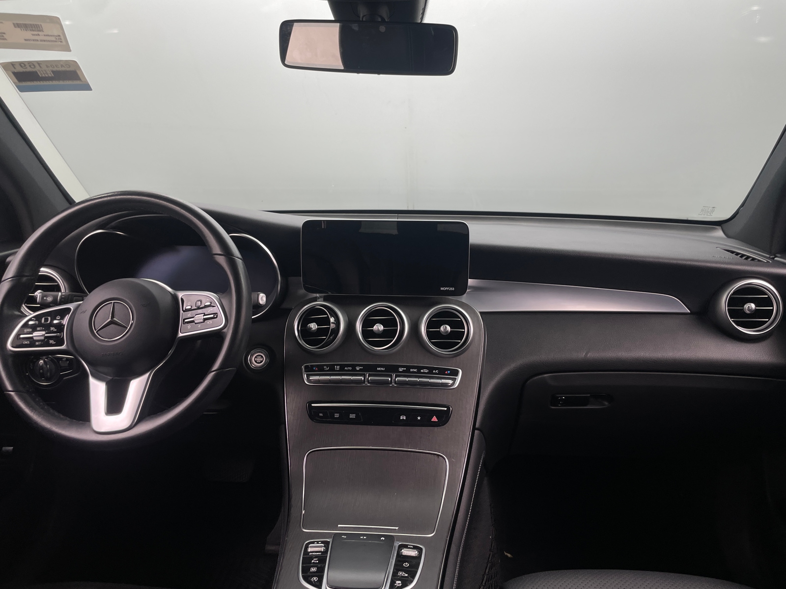 Thumbnail: 2020 Mercedes-Benz GLC - 2