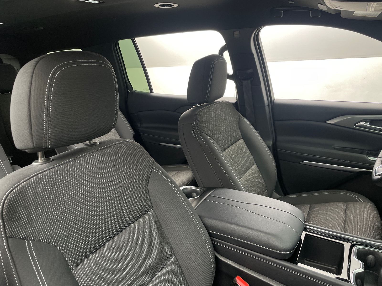 Thumbnail: 2025 Chevrolet Traverse - 2